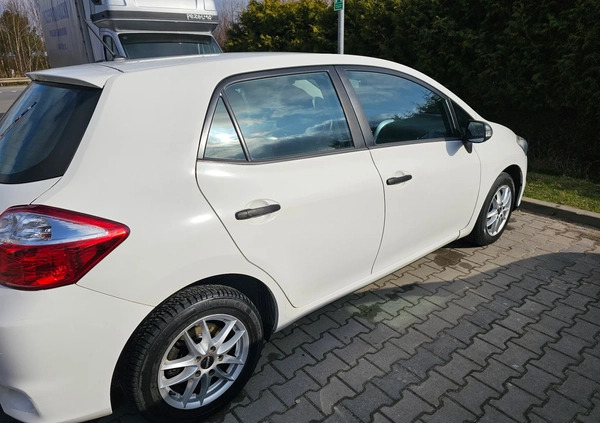 Toyota Auris cena 25900 przebieg: 188315, rok produkcji 2012 z Chocianów małe 352